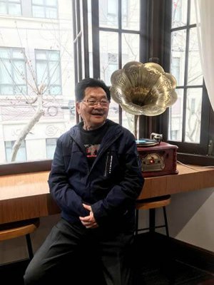 东方剑桥律所党员及青年律师参观党建主题展览-3
