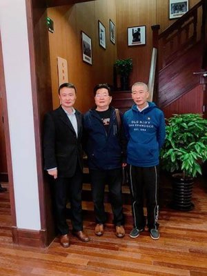 东方剑桥律所党员及青年律师参观党建主题展览-4